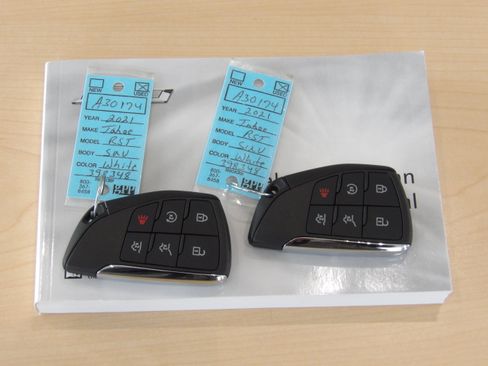 Used 2021 Chevrolet Tahoe RST image 32