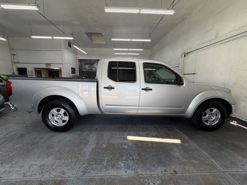 Used 2008 Nissan Frontier 2WD Crew Cab image 6