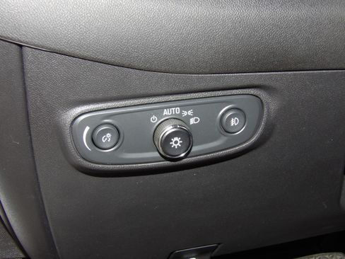 Certified 2024 Chevrolet Equinox Premier image 27