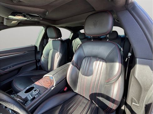 Used 2019 Maserati Ghibli S GranLusso image 20