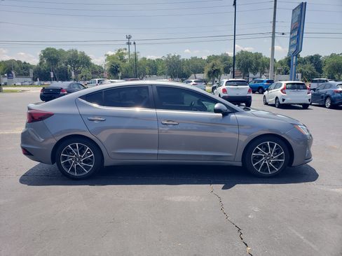 Used 2019 Hyundai Elantra SEL image 7