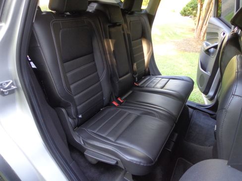 Used 2017 Ford Escape 4WD Titanium image 14