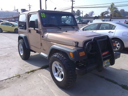 Used 2000 Jeep Wrangler SE