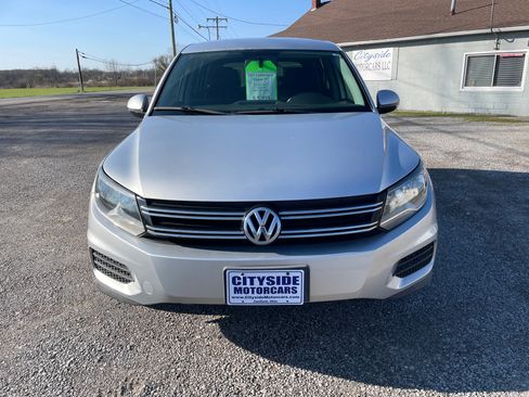 Used 2013 Volkswagen Tiguan S image 8