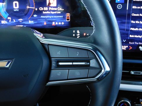 Used 2024 Chevrolet Equinox EV LT image 26