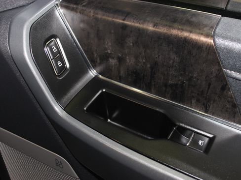 Used 2023 Ford F250 Lariat image 31