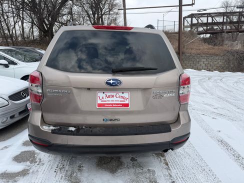 Used 2016 Subaru Forester 2.5i Premium image 2