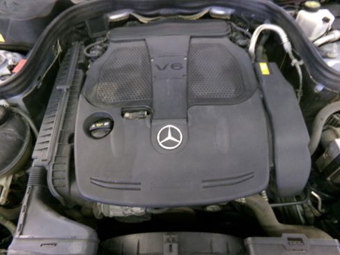 Used 2013 Mercedes-Benz E 350 4MATIC Sedan image 20