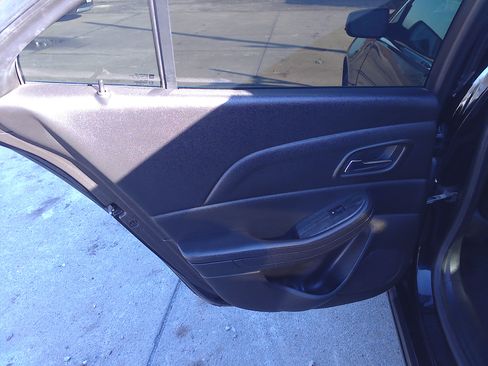 Used 2016 Chevrolet Malibu LT image 10