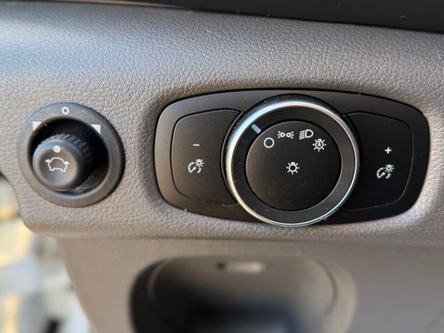 Used 2020 Ford Transit 150 image 15