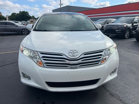 Used 2009 Toyota Venza image 2