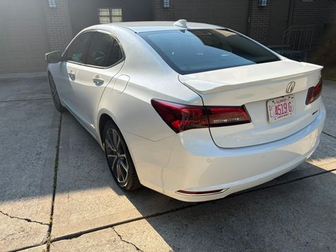 Used 2015 Acura TLX V6 SH-AWD w/ Advance Package image 3