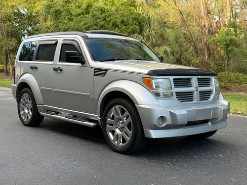 Used 2009 Dodge Nitro R/T image 6