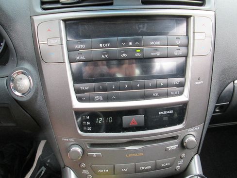 Used 2014 Lexus IS 250C image 12