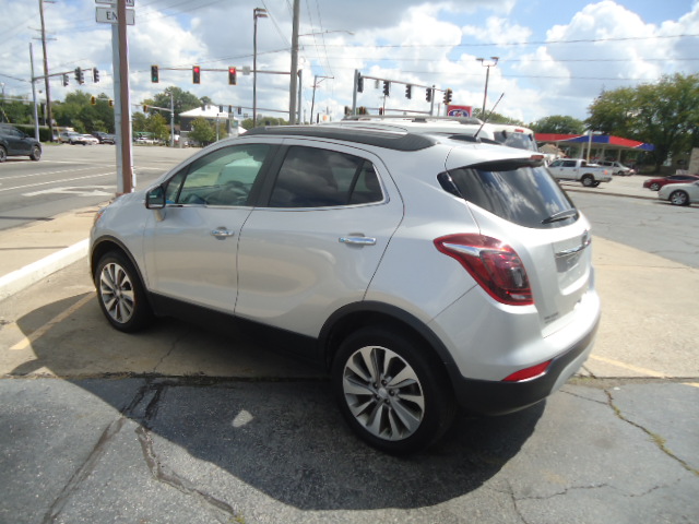 Used 2019 Buick Encore AWD Preferred image 4