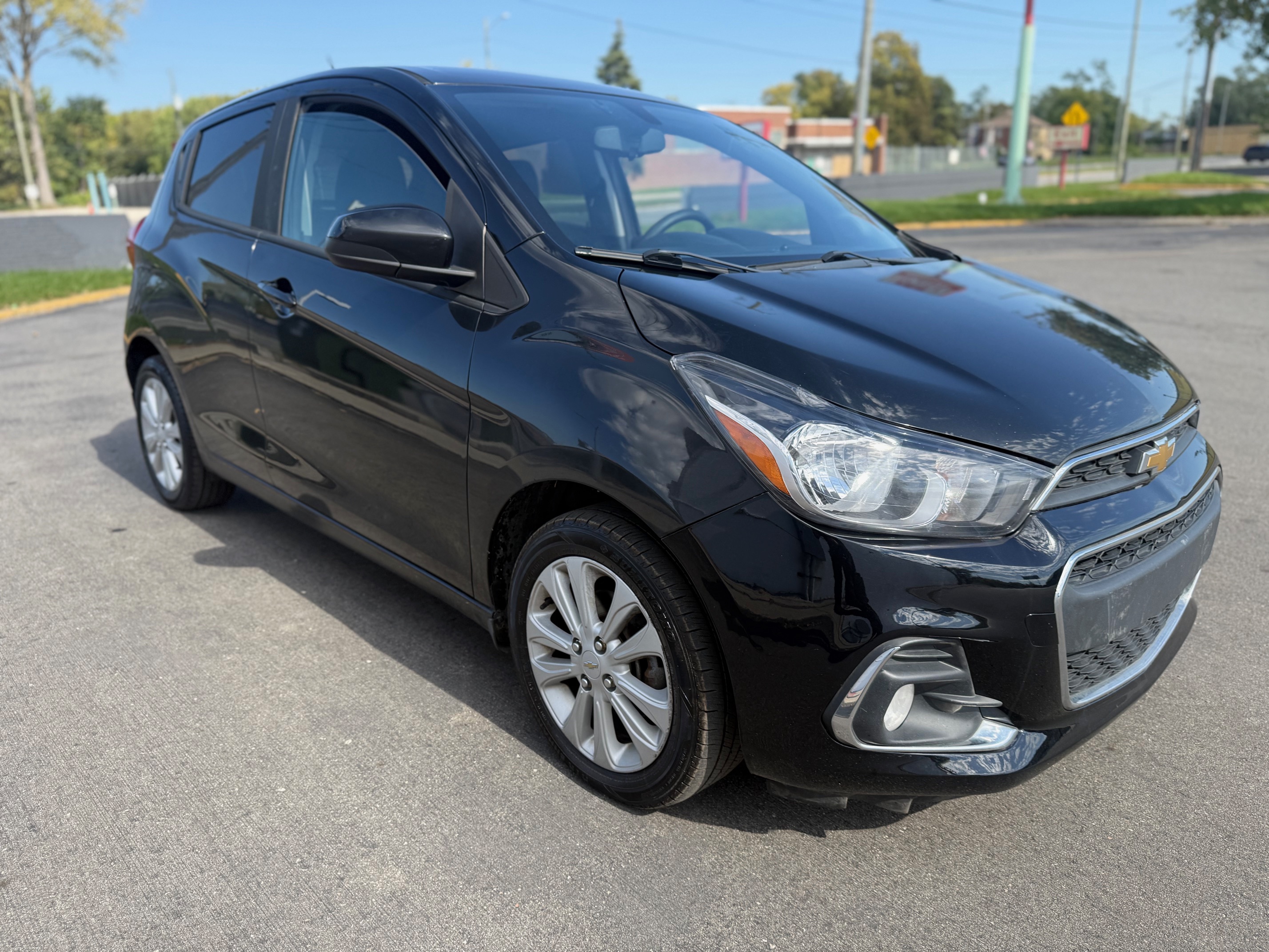 Used 2017 Chevrolet Spark LT w/ 1LT FWD image 1