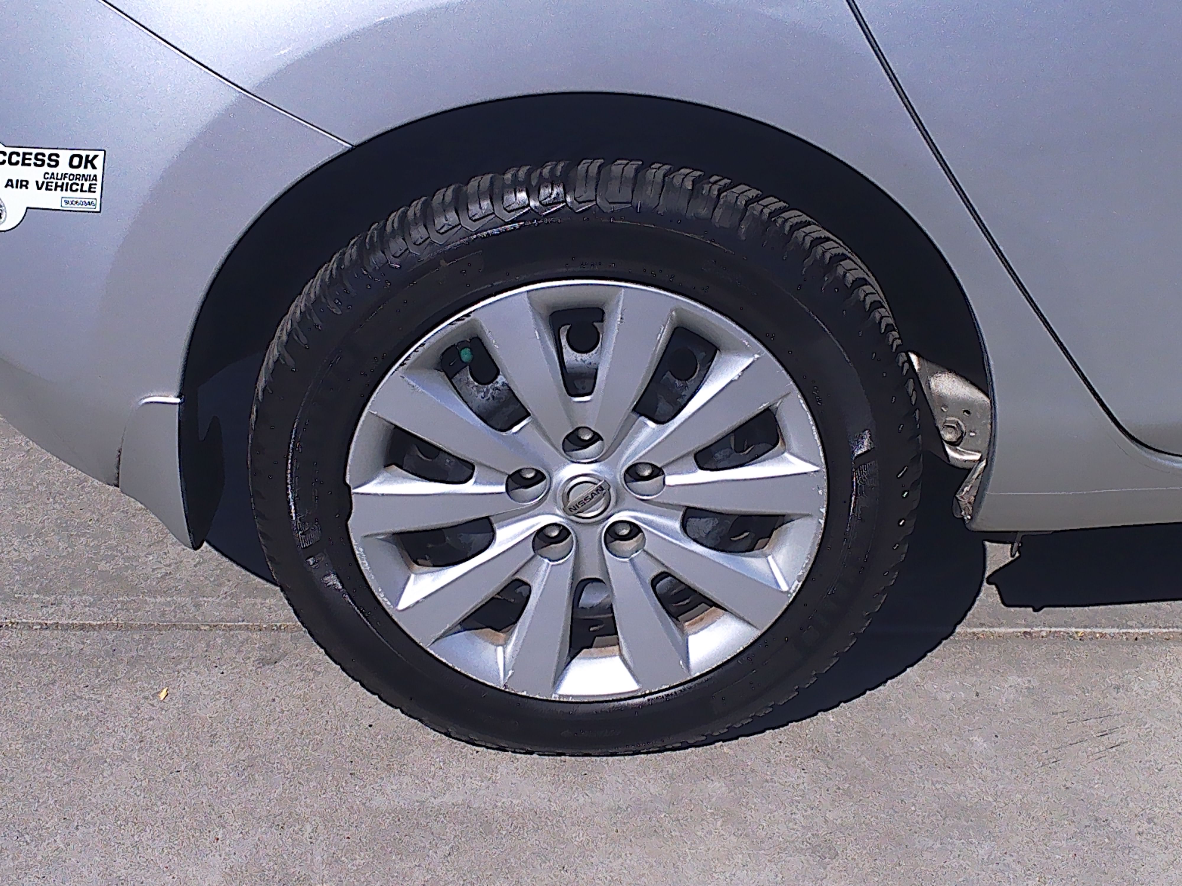 Used 2015 Nissan Leaf S FWD image 36