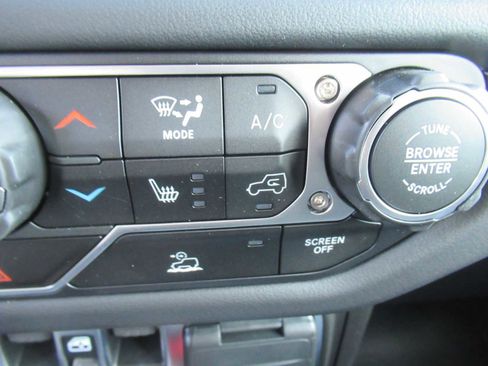 New 2025 Jeep Wrangler Unlimited Rubicon image 33