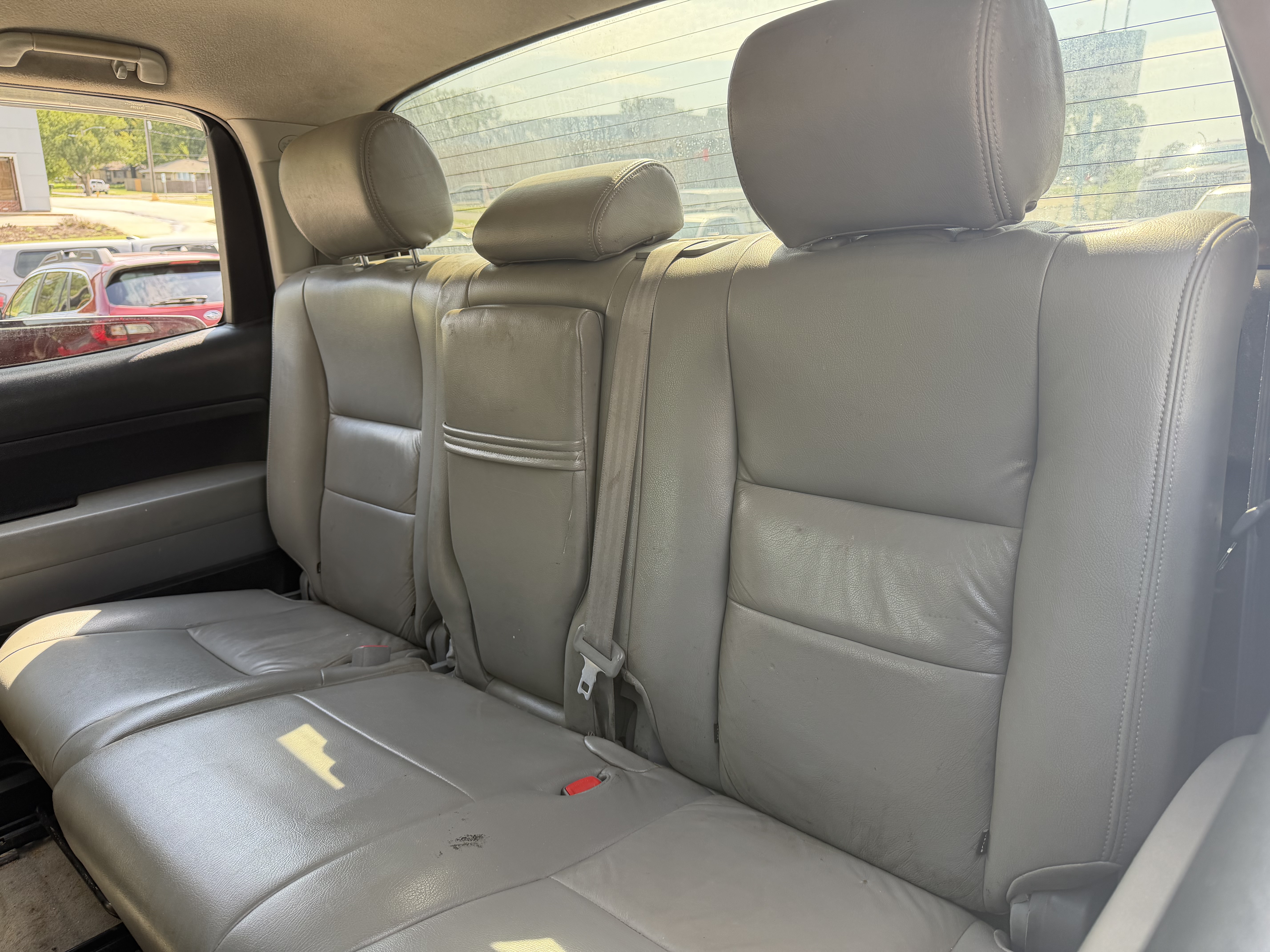 Used 2011 Toyota Tundra 4x4 CrewMax image 8