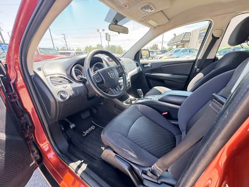 Used 2012 Dodge Journey American Value Package FWD image 16