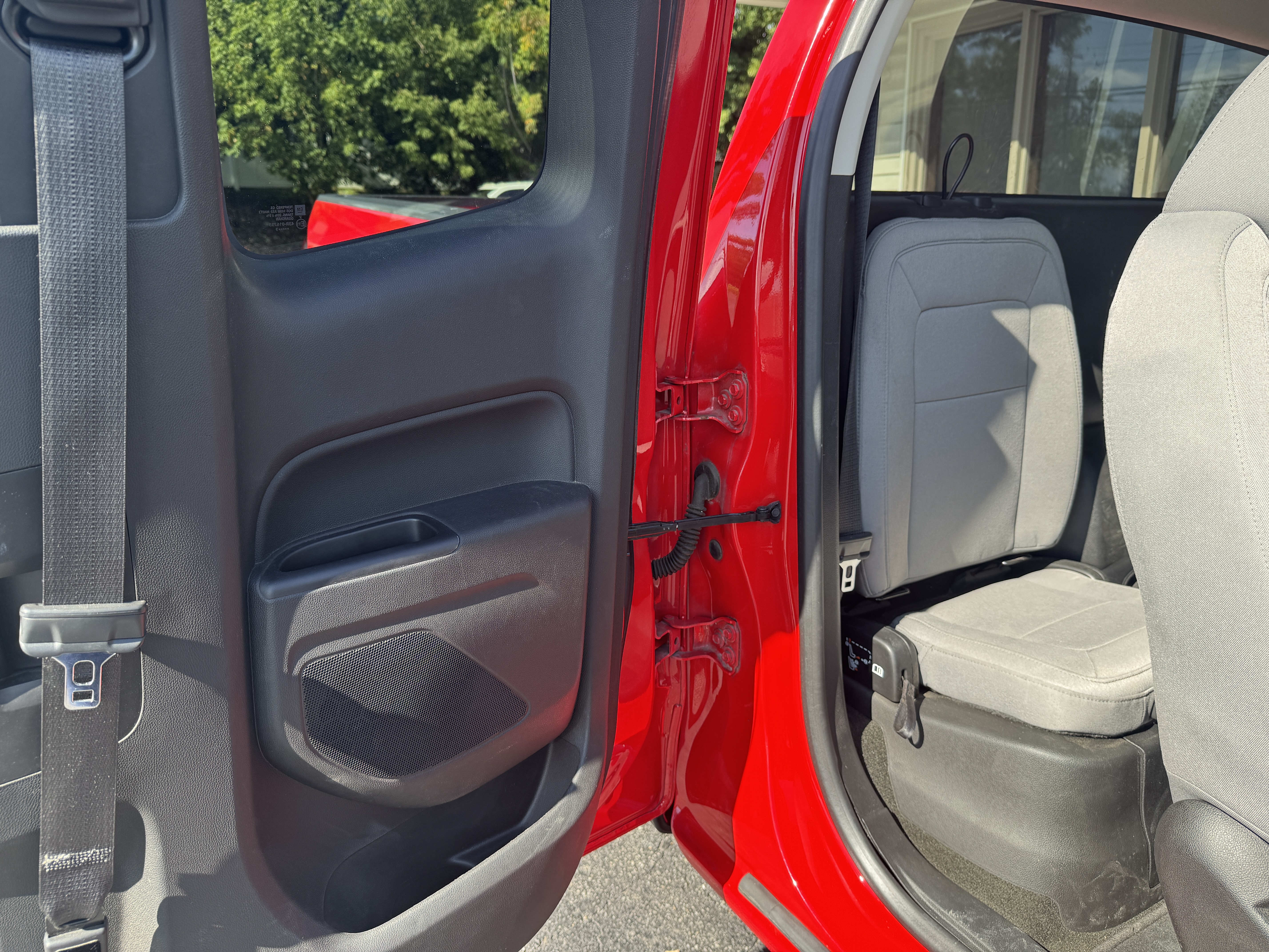Used 2015 Chevrolet Colorado 2WD Extended Cab W/T image 15