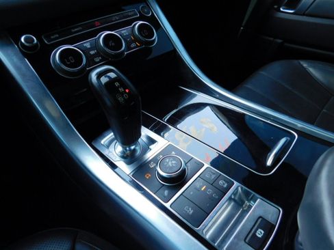 Used 2015 Land Rover Range Rover Sport HSE AWD/4WD image 19
