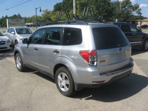 Used 2012 Subaru Forester 2.5X image 6