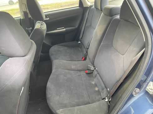 Used 2011 Subaru Impreza 2.5i Premium image 11