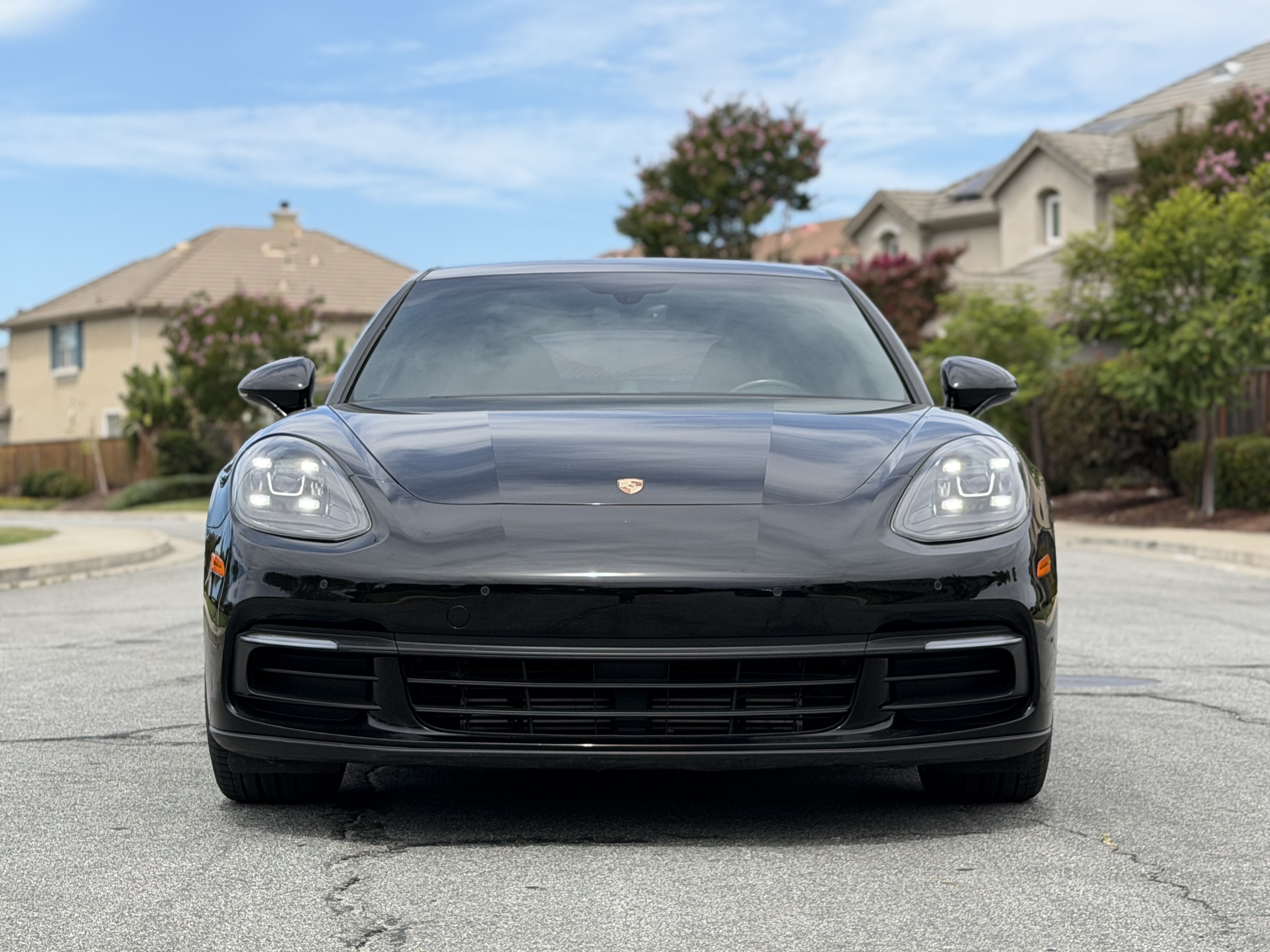 Used 2018 Porsche Panamera 4 image 4