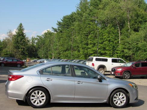 Used 2016 Subaru Legacy 2.5i Premium AWD/4WD image 13
