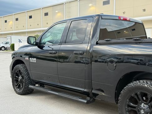 Used 2014 RAM 1500 ST RWD image 39