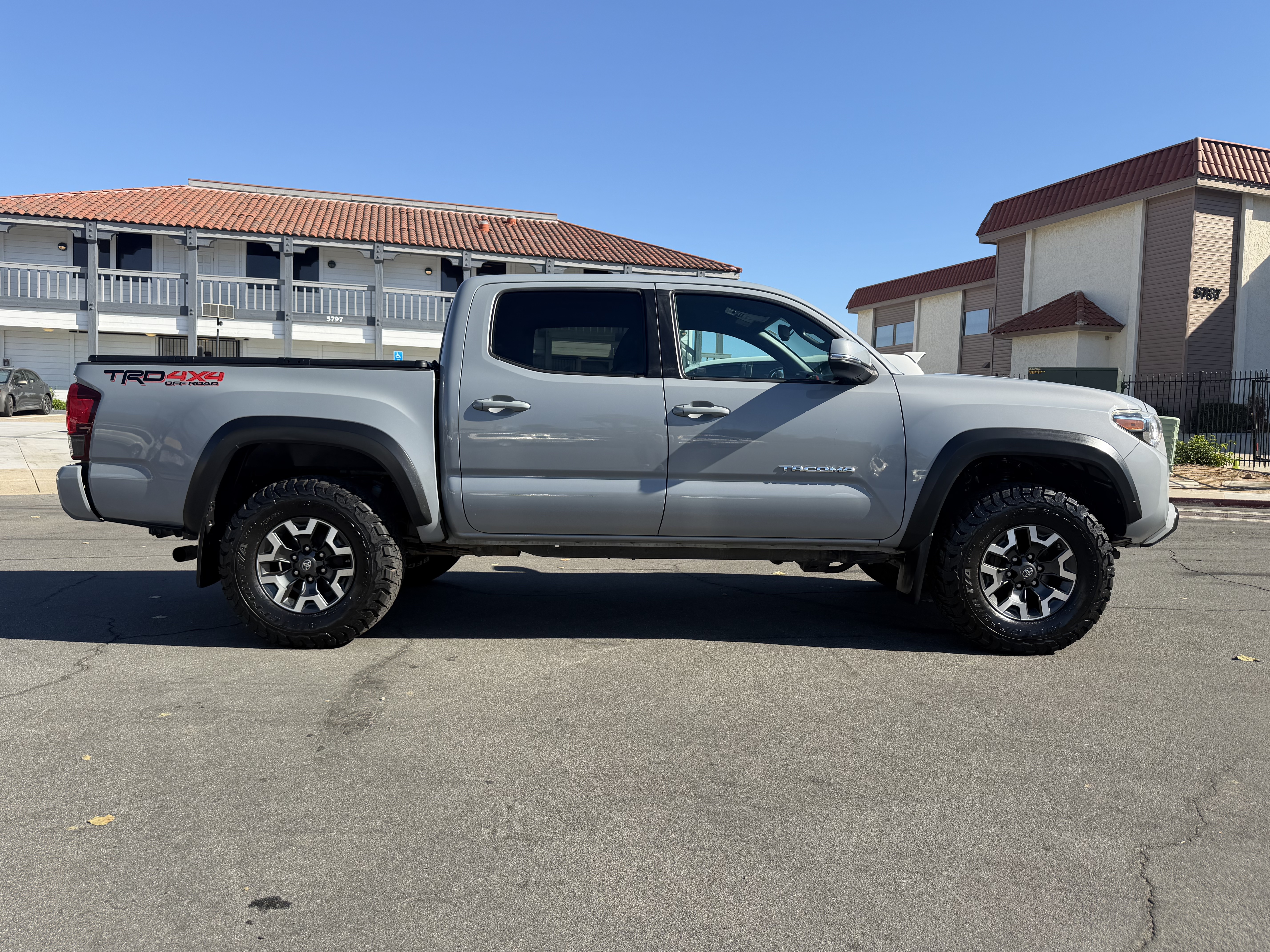 Used 2019 Toyota Tacoma 4x4 Double Cab TRD Off Road image 25