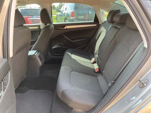 Used 2014 Volkswagen Passat 1.8T S image 6