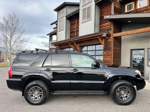 Used 2006 Toyota 4Runner SR5 image 3