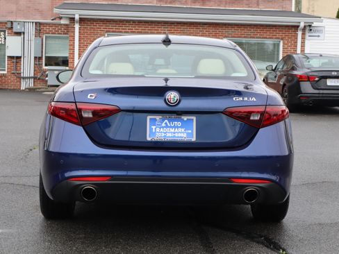 Used 2018 Alfa Romeo Giulia Ti AWD w/ Lusso Package image 7