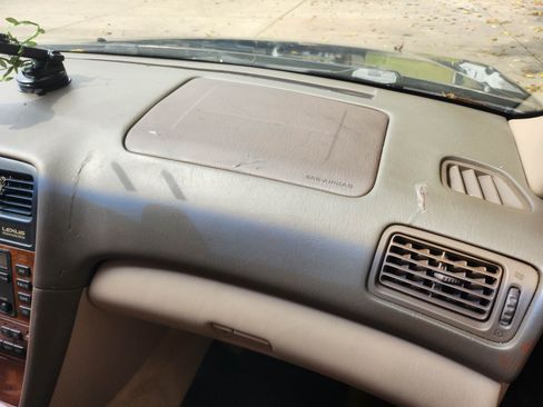 Used 2000 Lexus ES 300 image 13