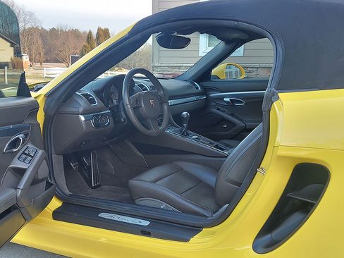 Used 2014 Porsche Boxster S image 49