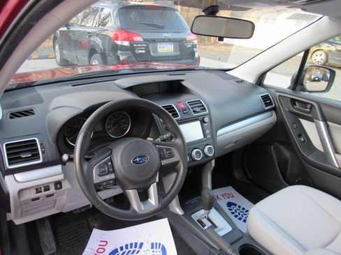 Used 2018 Subaru Forester 2.5i Premium image 16