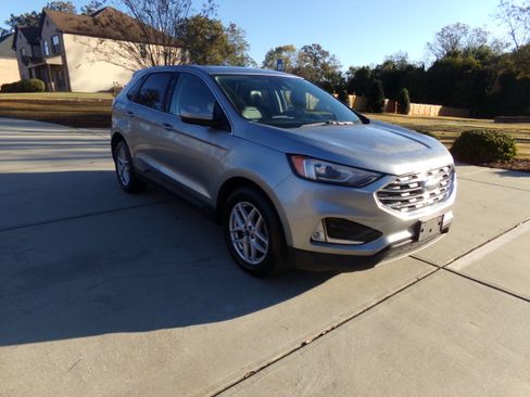 Used 2021 Ford Edge SEL image 7