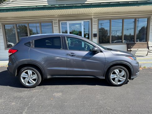 Used 2019 Honda HR-V EX image 1