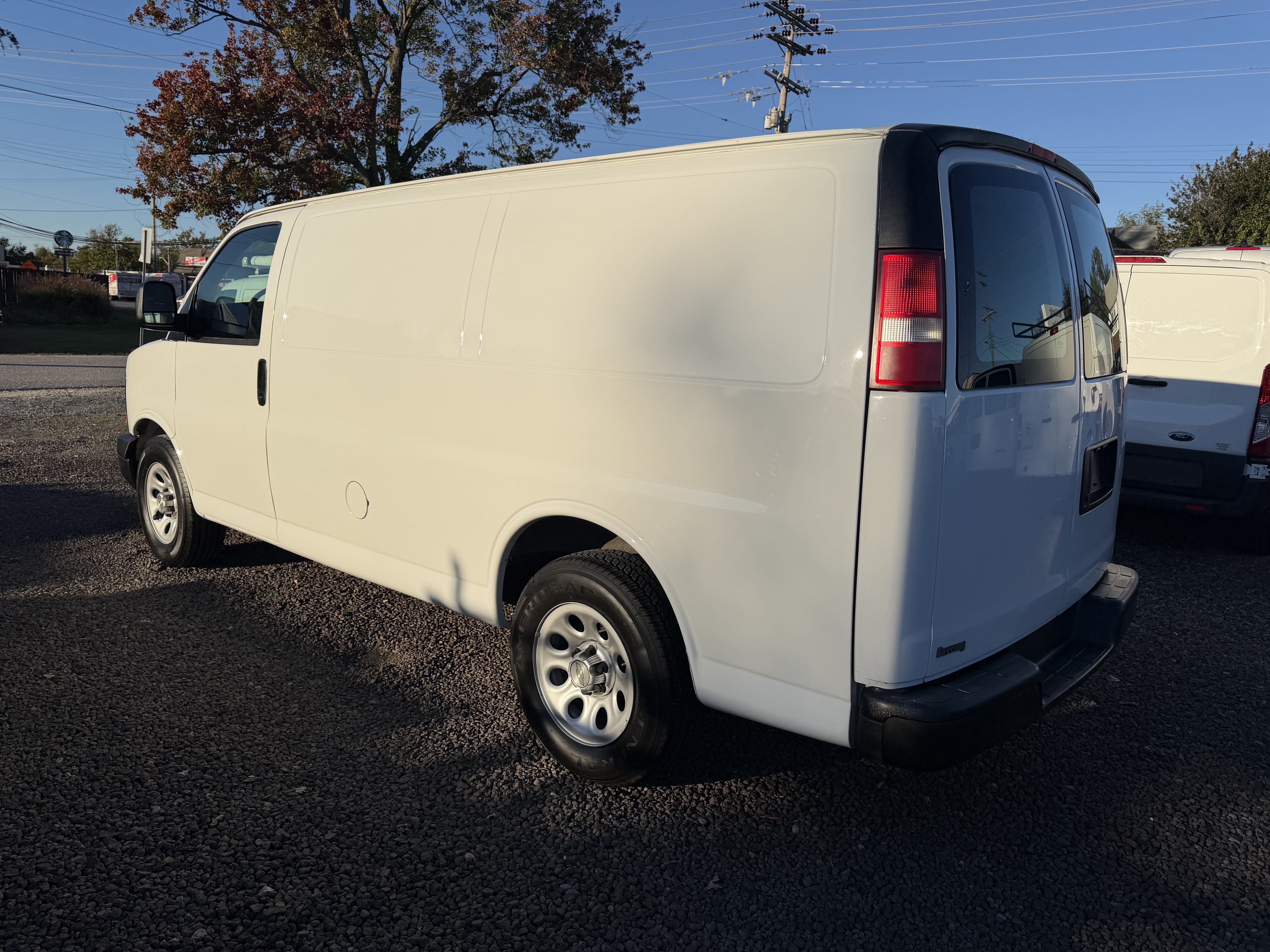 Used 2012 Chevrolet Express 1500 UNAVAIL RWD image 5