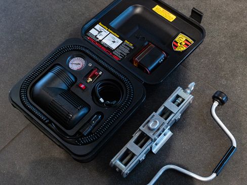 Used 1998 Porsche 911 Carrera S image 81