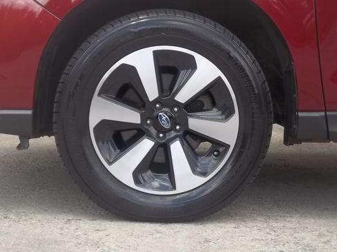 Used 2018 Subaru Forester 2.5i Premium image 14