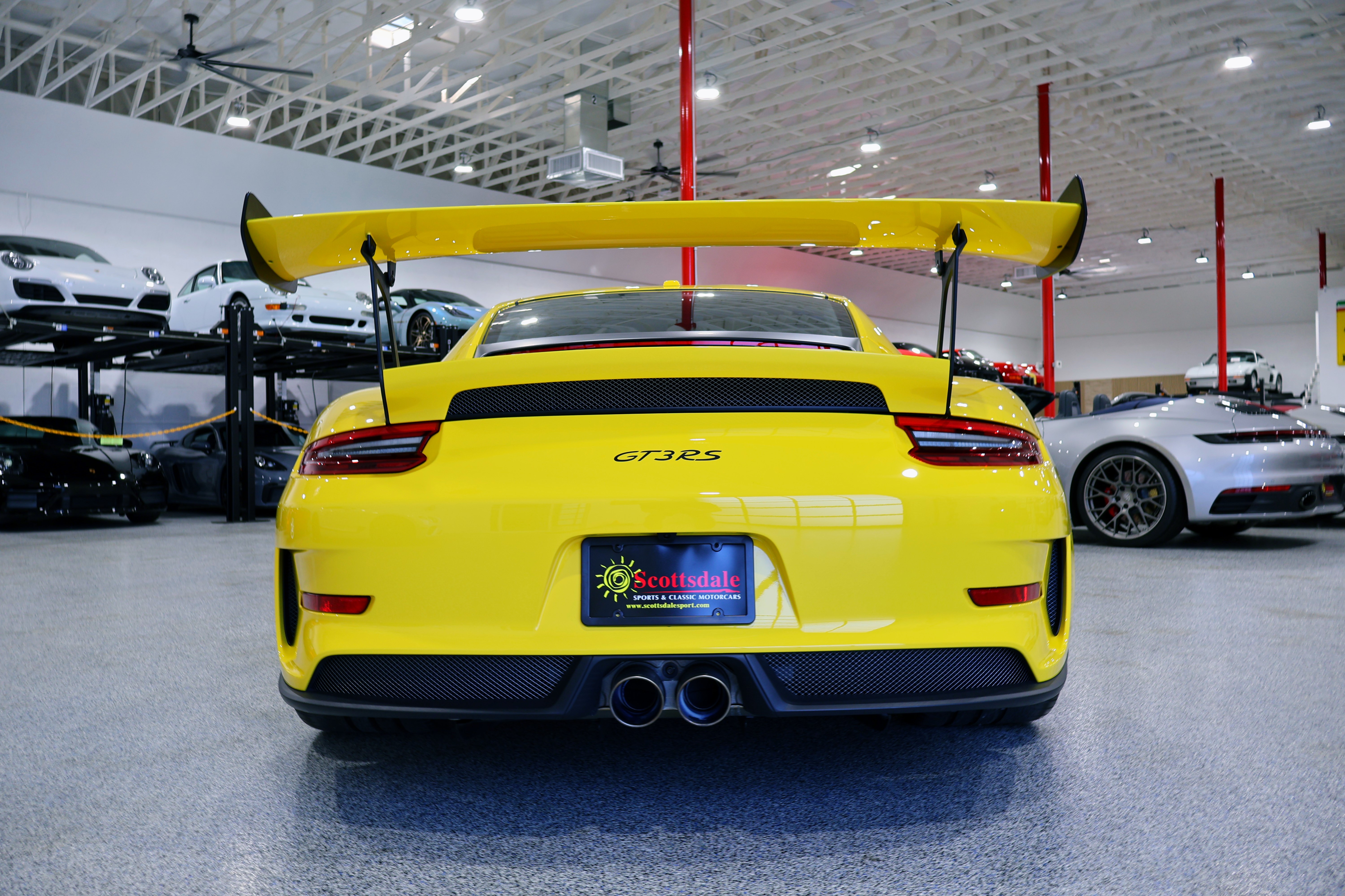 Used 2019 Porsche 911 GT3 RS RWD image 15