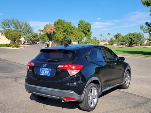 Used 2016 Honda HR-V EX image 6