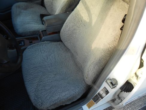 Used 1994 Mercedes-Benz E 320 image 17