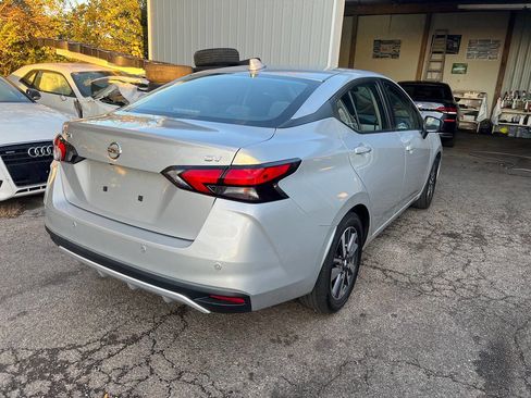 Used 2020 Nissan Versa SV image 7
