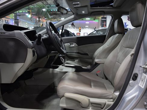 Used 2012 Honda Civic EX-L image 17