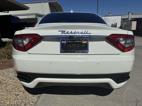 Used 2016 Maserati GranTurismo Sport image 8
