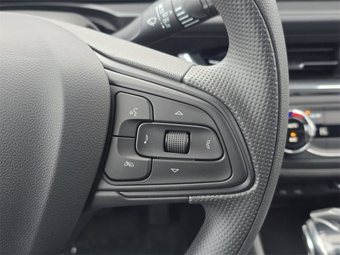 New 2026 Buick Envista Preferred image 17